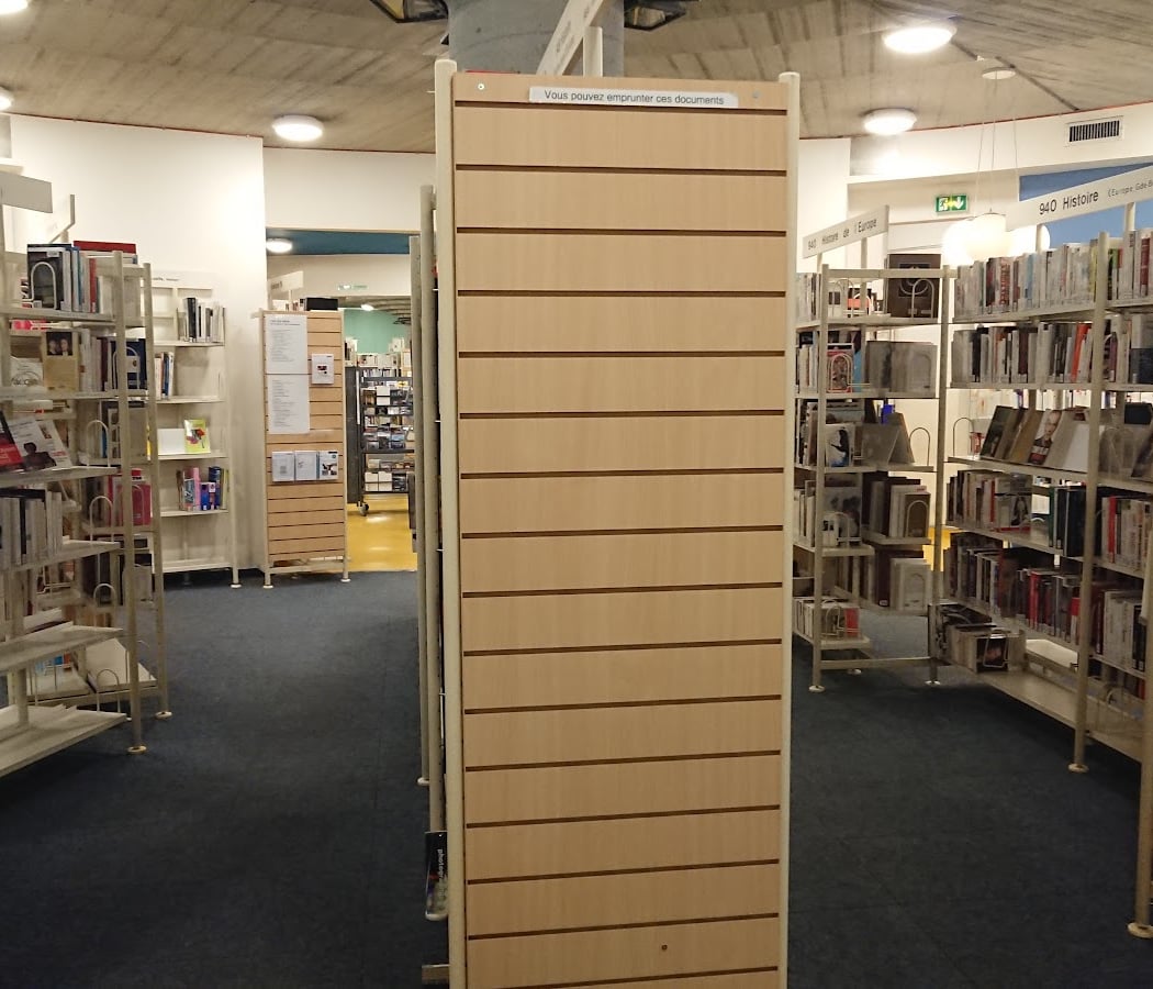 Saint-Cloud Library 3